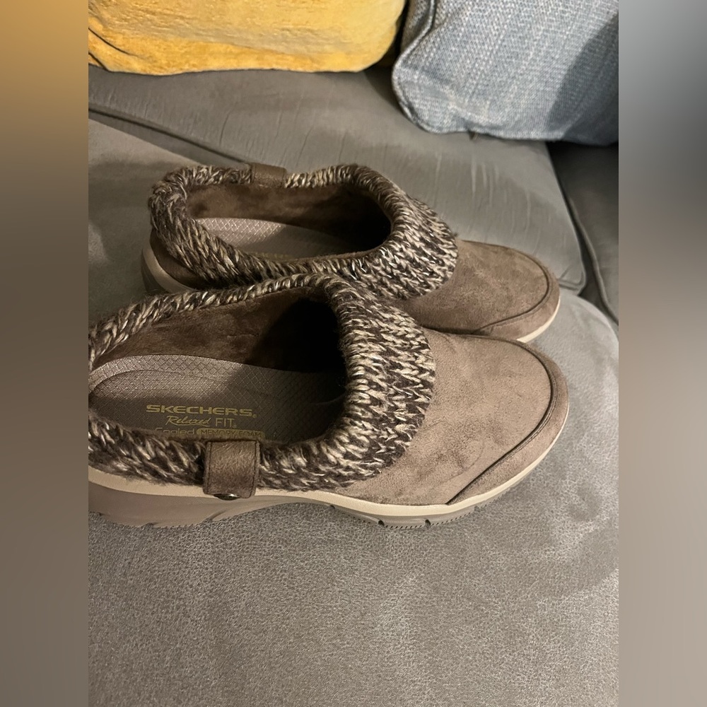 Sketchers Air Cooled Memory Foam Shoes